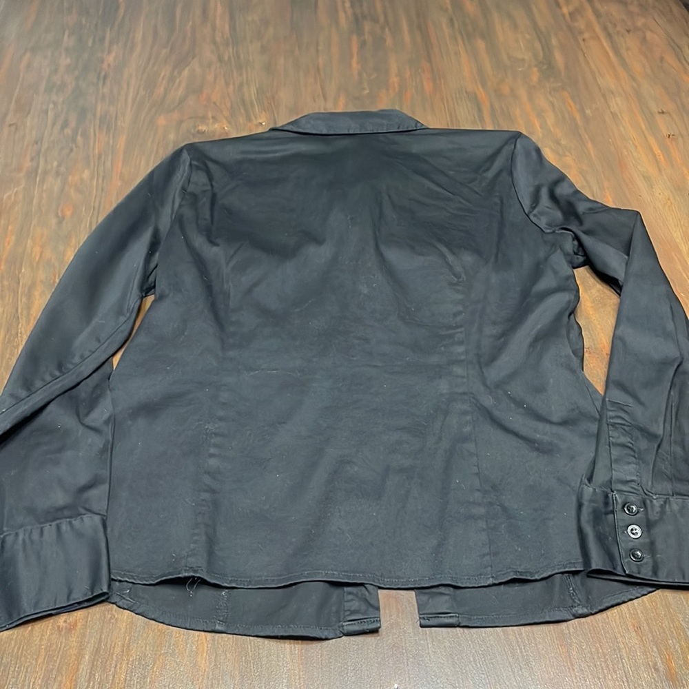 Long sleeve button down - Picture 2 of 2